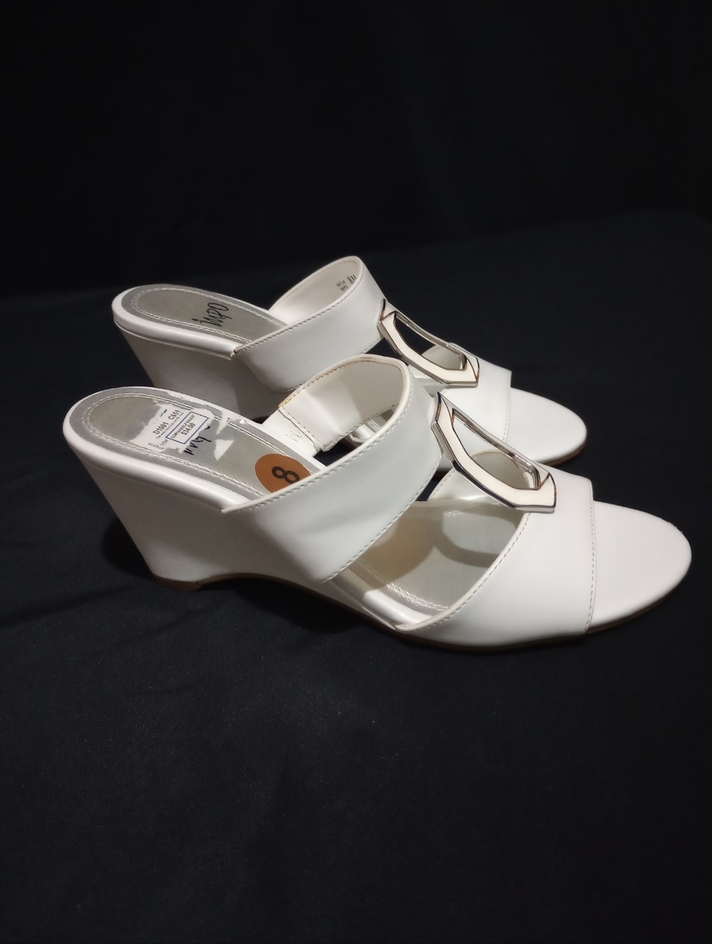 Sandals - Picture 3 of 6